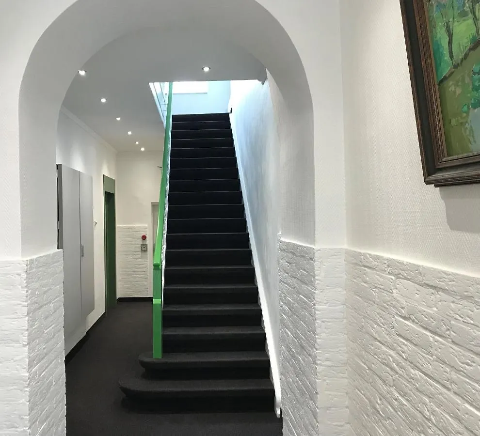 Bed & Breakfast Hotel Bff Airport Messe Schlaf - Duesseldorf