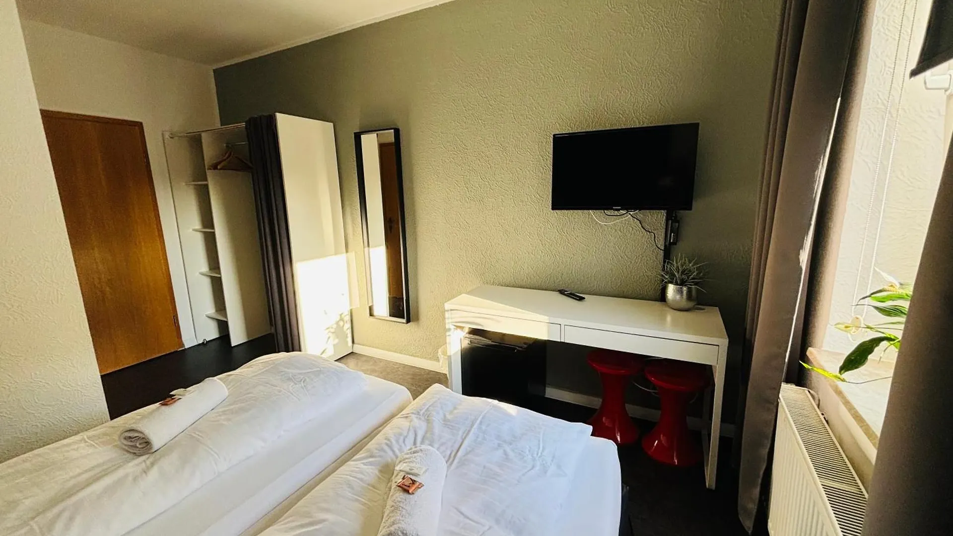 Hotel Bff Airport Messe Schlaf - Duesseldorf Germany